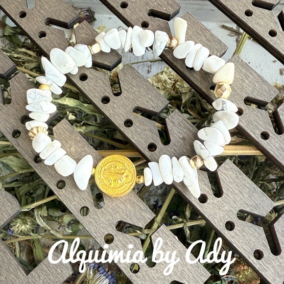 Alquimia Jewelry - Saint Benedict San Benito white gemstone beaded bohemian bracelet